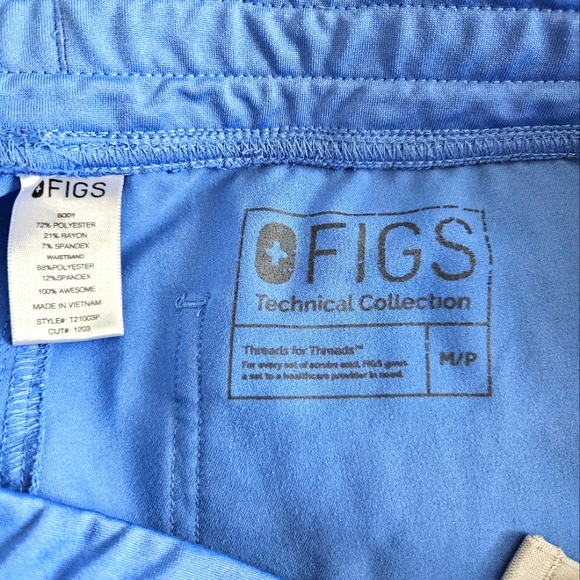 FIGS Women's Scrub Pants Size M Color Ceil Blue - Picture 3 of 3